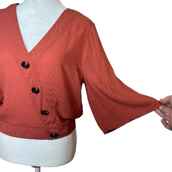 OXXO Burnt Orange Crepe Bell Sleeve Shirt Top Terra Rosa Coastal Cowgirl Sz Med - Picture 7 of 12